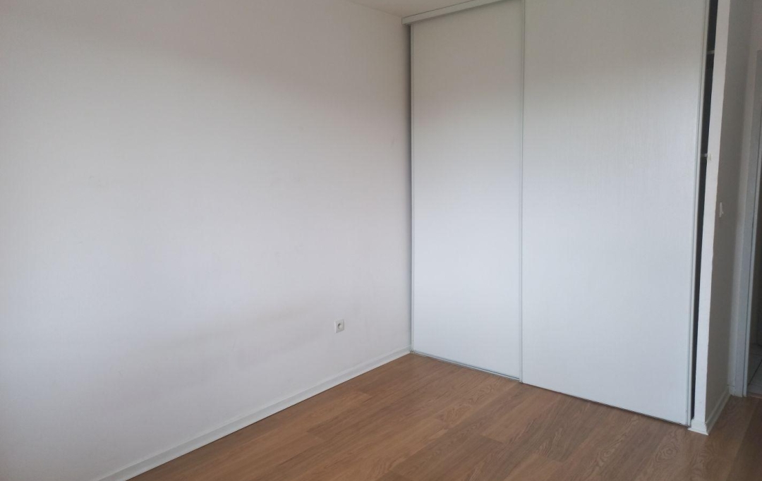 Annonces BOIS D'OINGT : Appartement | SAINT-PIERRE-LA-PALUD (69210) | 73 m2 | 860 € 