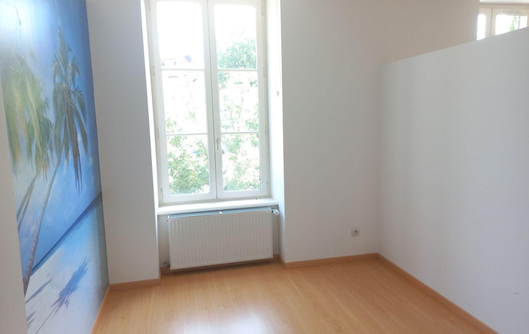Annonces BOIS D'OINGT : Apartment | L'ARBRESLE (69210) | 100 m2 | 260 000 € 
