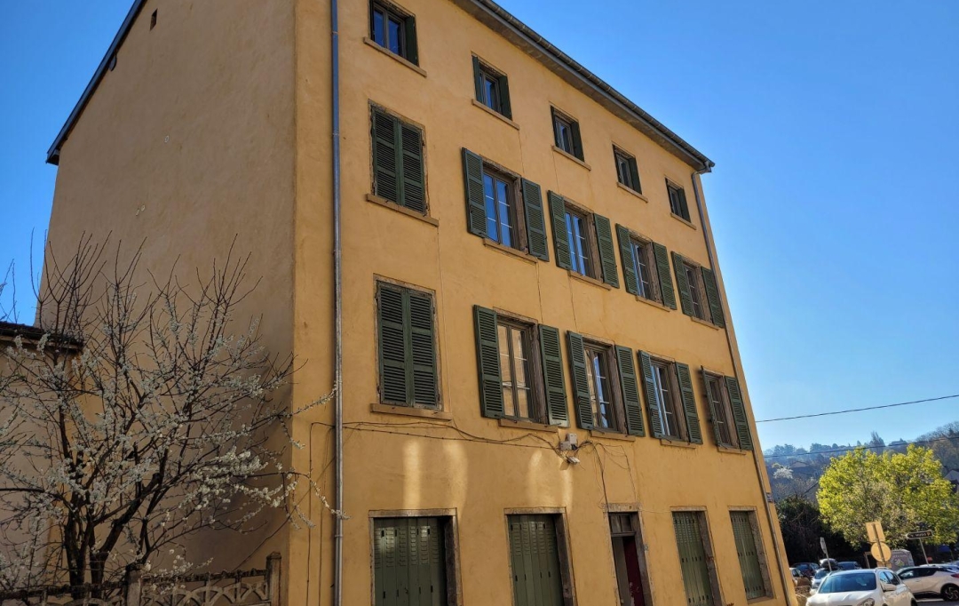 Annonces BOIS D'OINGT : Apartment | L'ARBRESLE (69210) | 52 m2 | 135 000 € 