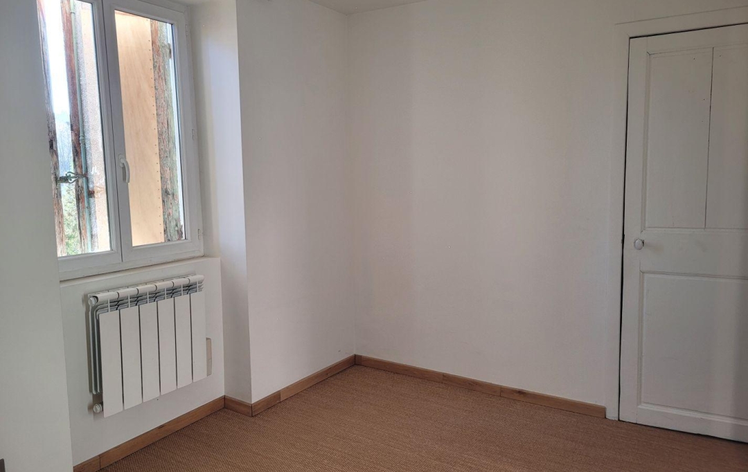 Annonces BOIS D'OINGT : Appartement | L'ARBRESLE (69210) | 76 m2 | 169 000 € 