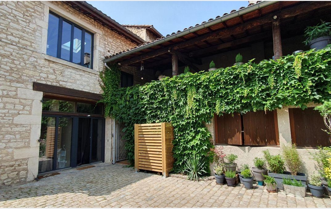 Annonces BOIS D'OINGT : Maison / Villa | LUCENAY (69480) | 130 m2 | 559 000 € 