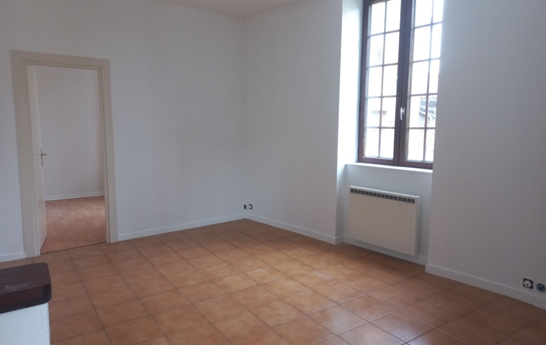 Annonces BOIS D'OINGT : Appartement | L'ARBRESLE (69210) | 40 m2 | 522 € 