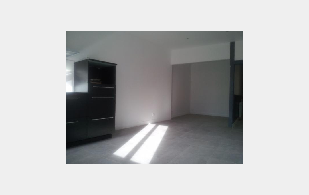 Annonces BOIS D'OINGT : Appartement | SAIN-BEL (69210) | 34 m2 | 470 € 