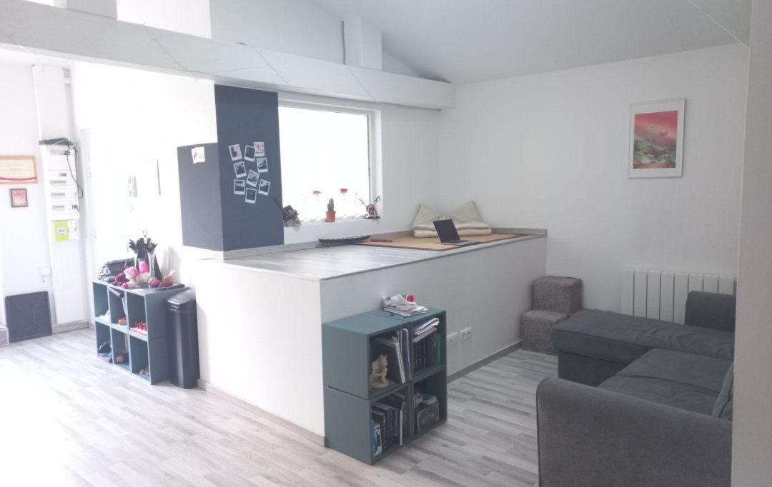 Annonces BOIS D'OINGT : Apartment | SAVIGNY (69210) | 52 m2 | 156 000 € 