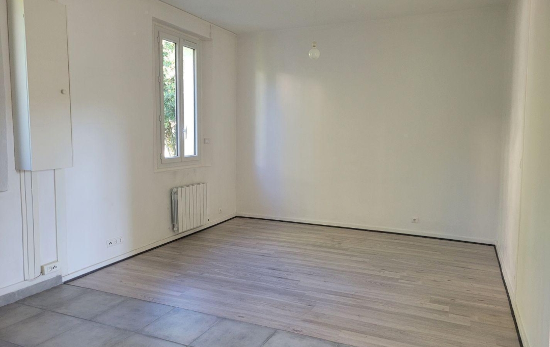 Annonces BOIS D'OINGT : Apartment | SAINT-PIERRE-LA-PALUD (69210) | 50 m2 | 161 000 € 