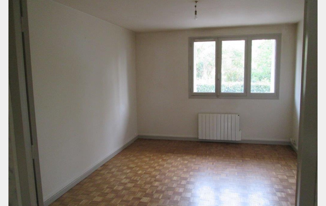 Annonces BOIS D'OINGT : Appartement | L'ARBRESLE (69210) | 51 m2 | 130 000 € 