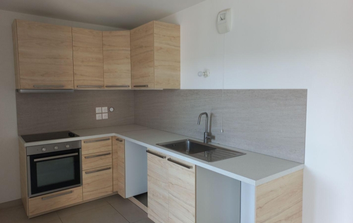 Annonces BOIS D'OINGT : Apartment | L'ARBRESLE (69210) | 66 m2 | 970 € 
